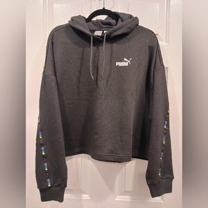 Puma Cropped Hoodie with Vibrant Sleeve Details